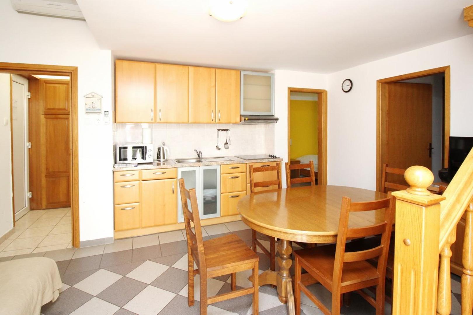 Apartments Mikulan Beach บัชกา ภายนอก รูปภาพ